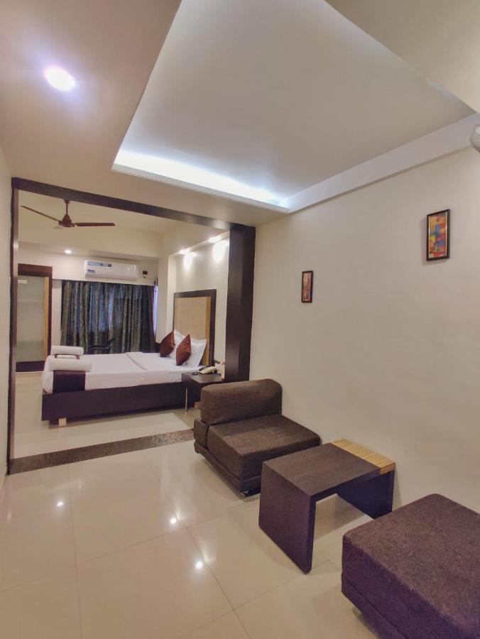 Hotel Ashwin Igatpuri, Pure Veg & Jain Food Exterior foto