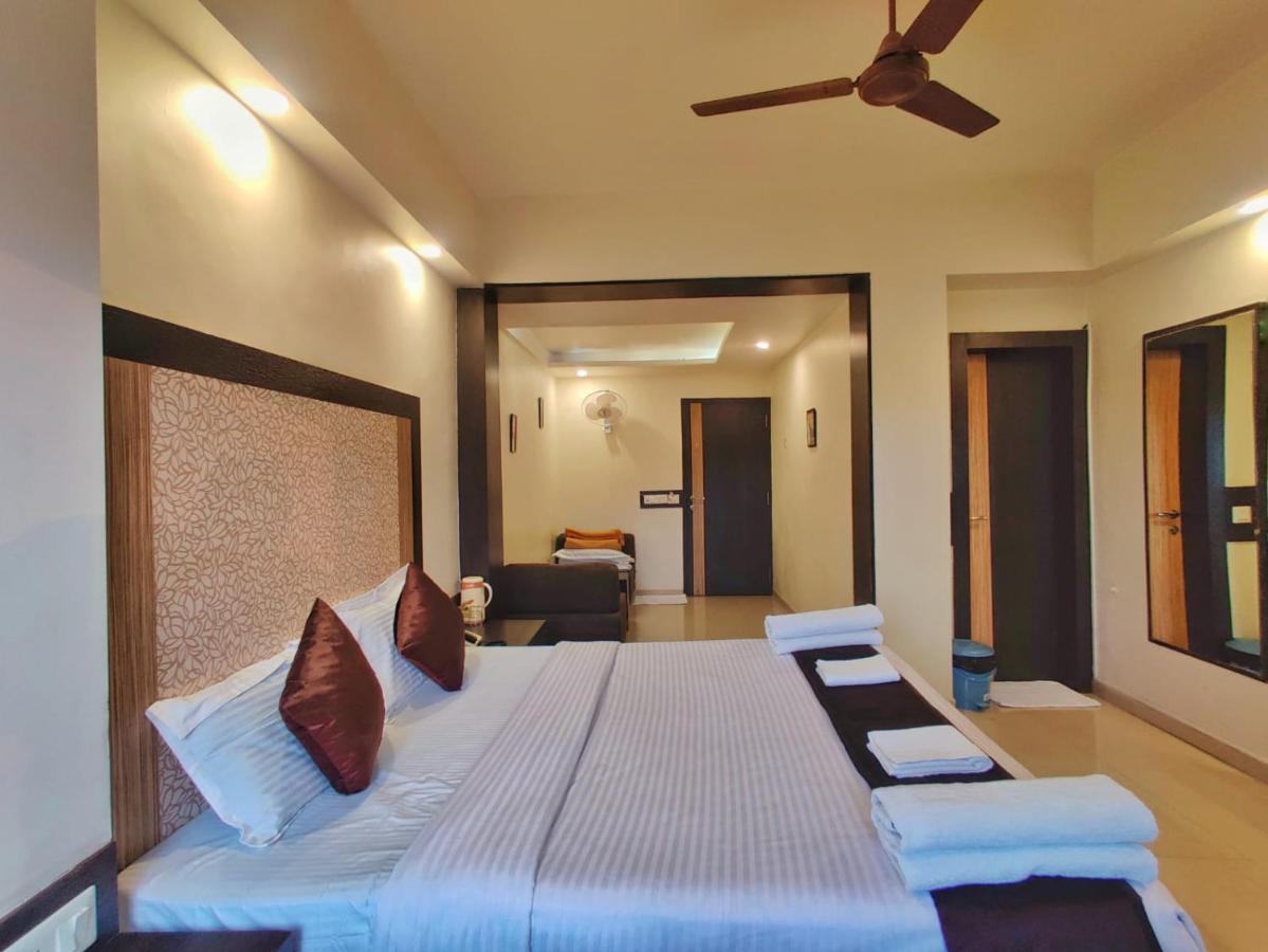Hotel Ashwin Igatpuri, Pure Veg & Jain Food Exterior foto