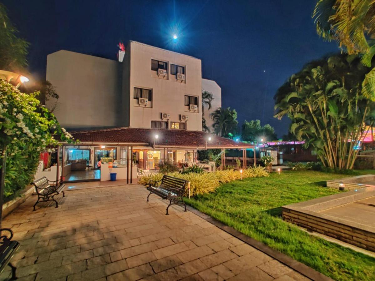 Hotel Ashwin Igatpuri, Pure Veg & Jain Food Exterior foto
