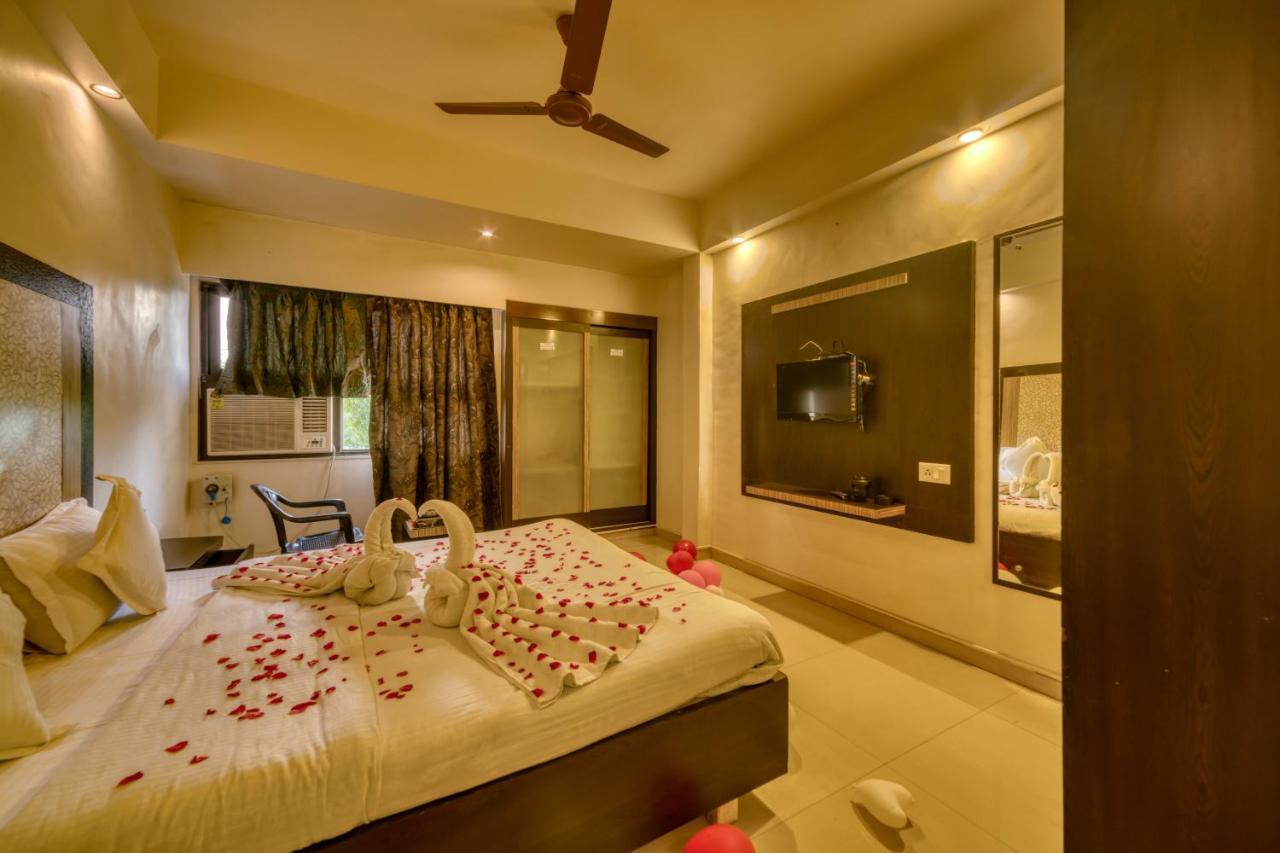 Hotel Ashwin Igatpuri, Pure Veg & Jain Food Exterior foto