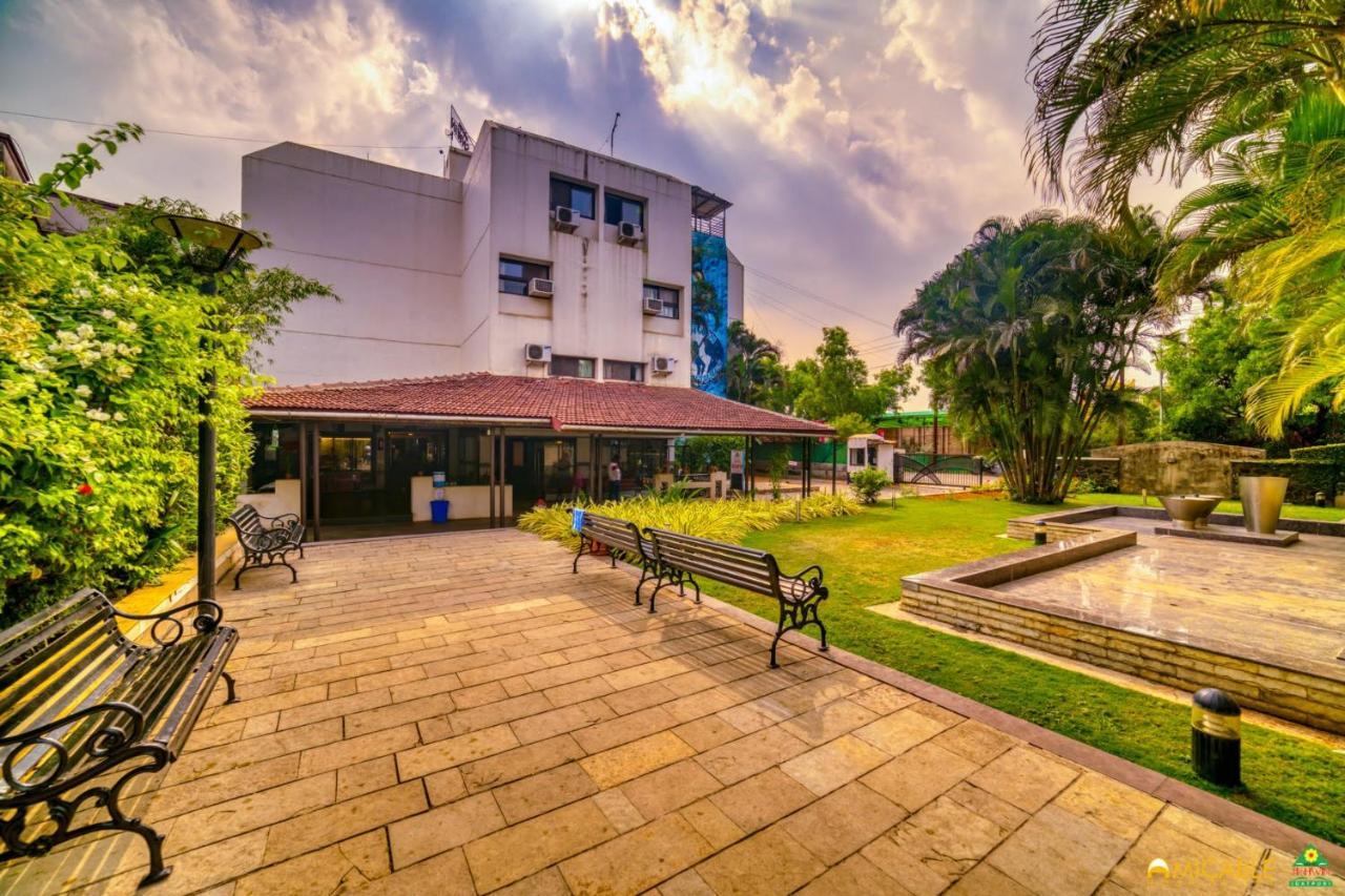 Hotel Ashwin Igatpuri, Pure Veg & Jain Food Exterior foto