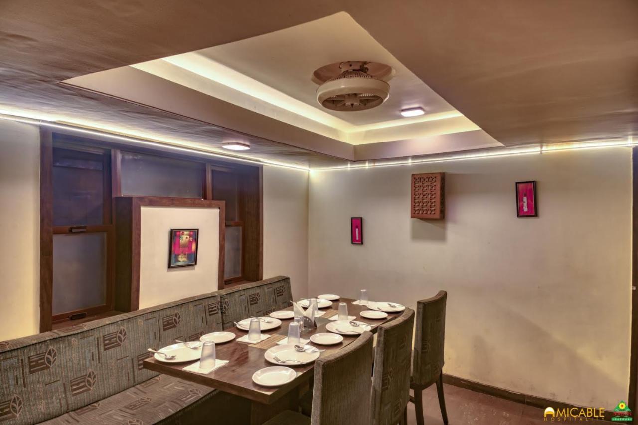 Hotel Ashwin Igatpuri, Pure Veg & Jain Food Exterior foto